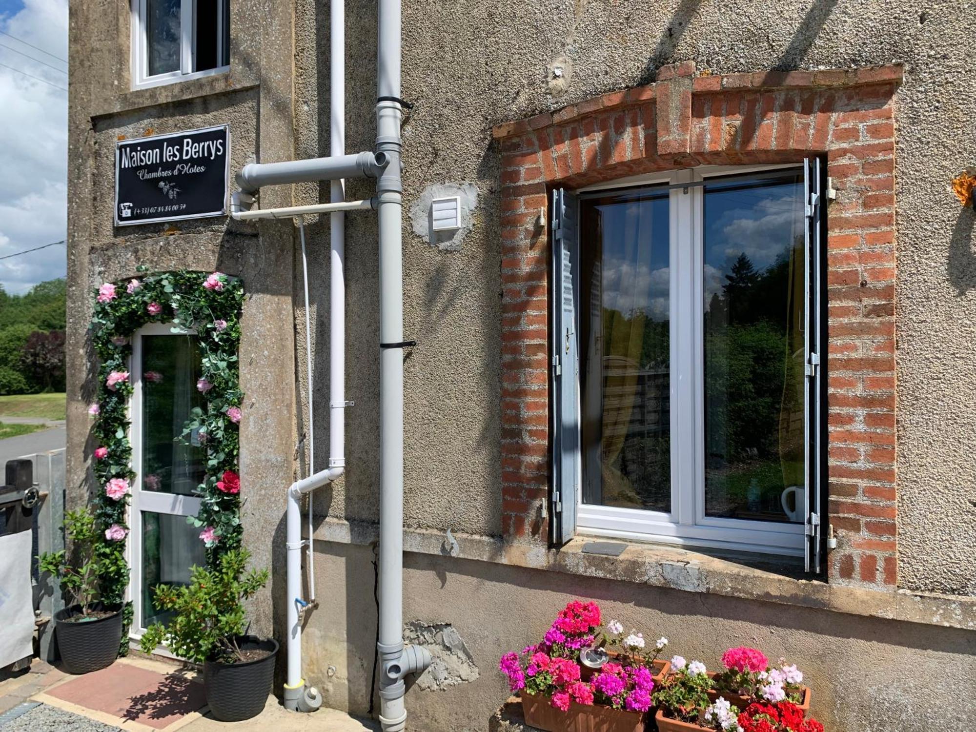 Maison Les Berrys Bourganeuf Ngoại thất bức ảnh